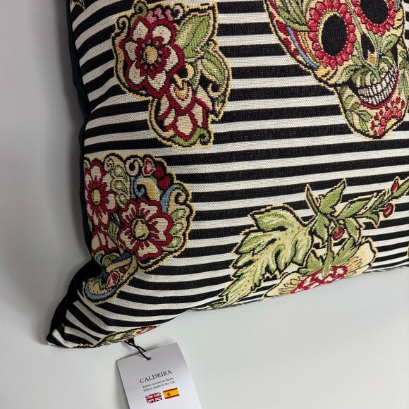 Caldeira Throw Pillow Black Tapestry Sugar Skull Day Of The Dead Feather Filled - Picture 2 of 9